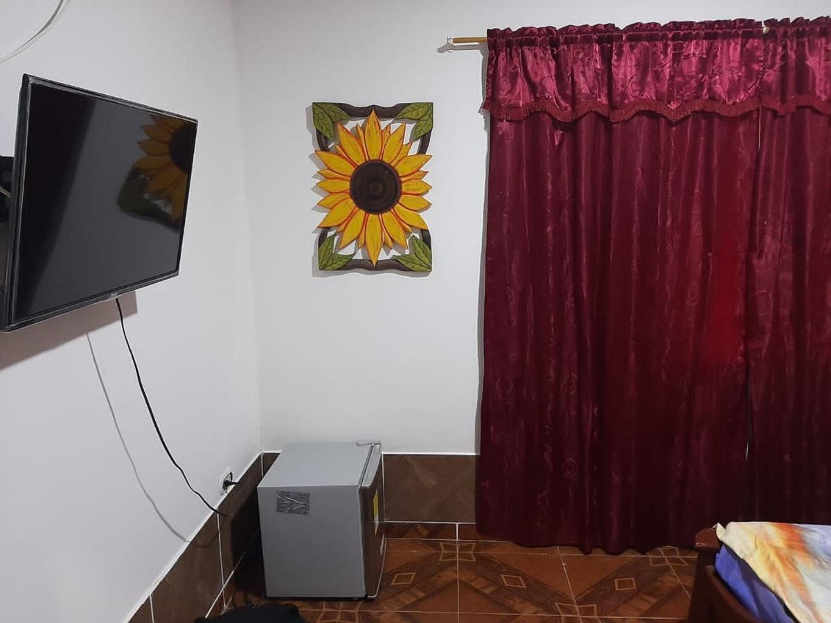 לטיסייה Hostal Selvatrip מראה חיצוני תמונה