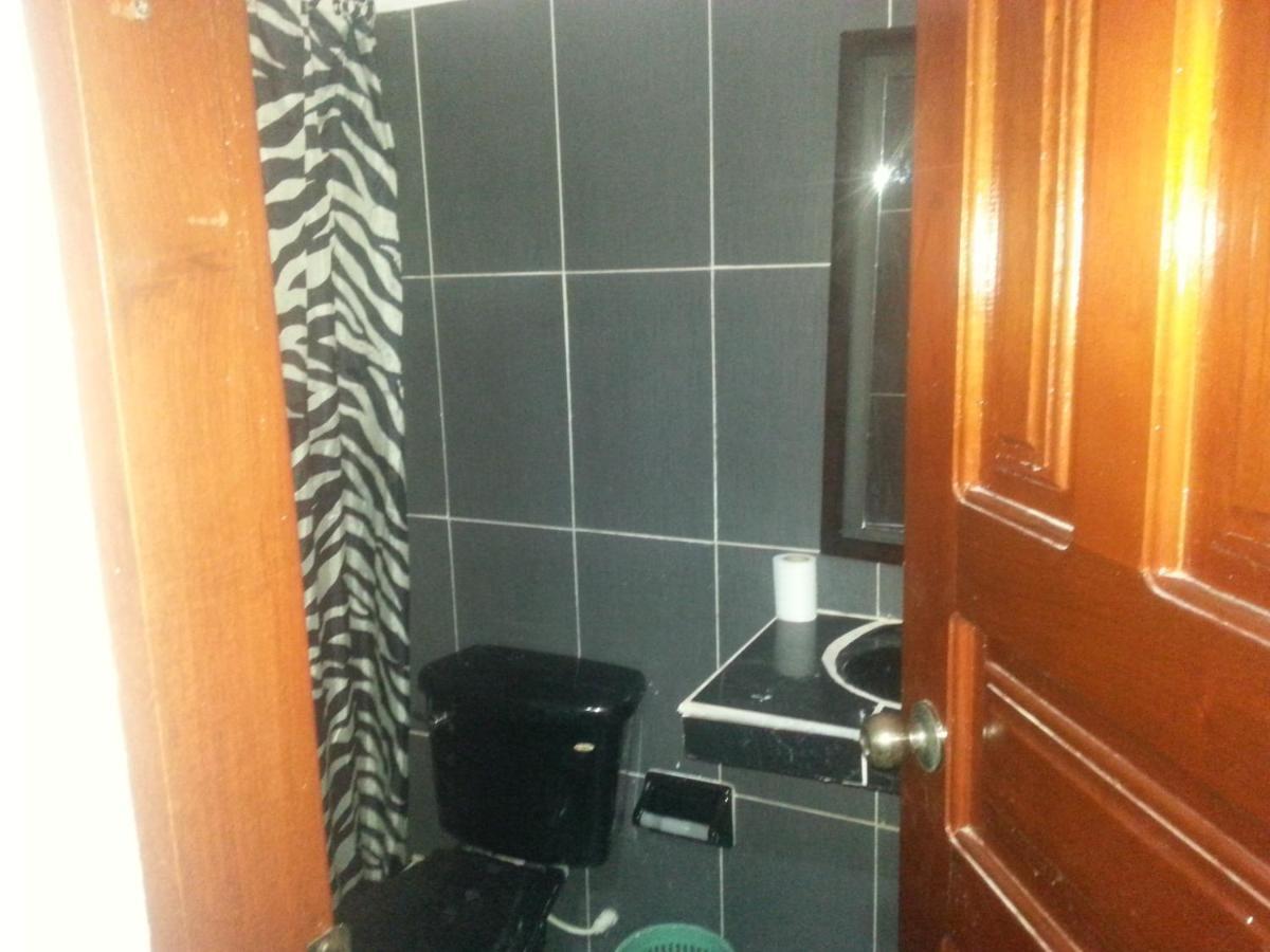 לטיסייה Hostal Selvatrip מראה חיצוני תמונה